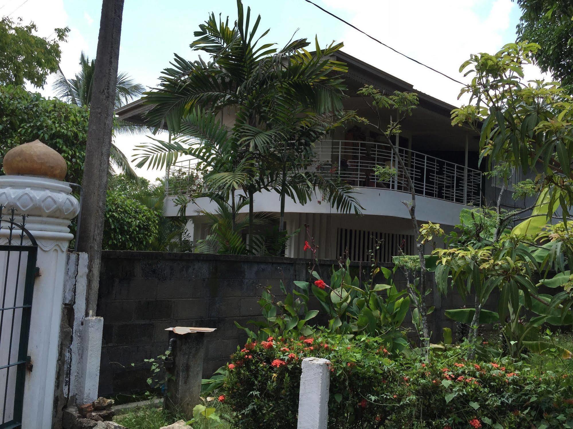 Pinidiya Resort Anuradhapura Exterior foto